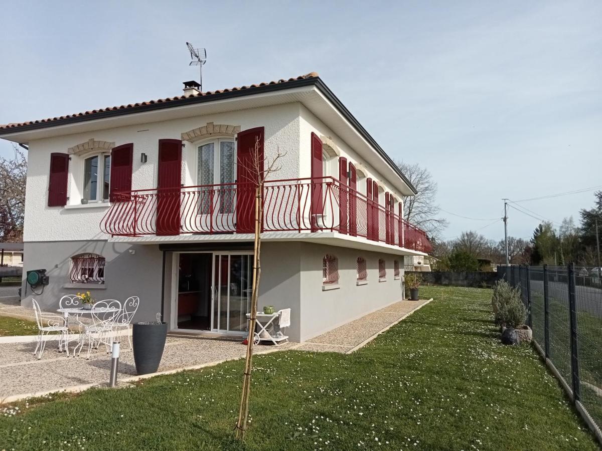 Chambre Privative Avec Salle D'Eau Chasseneuil-sur-Bonnieure Εξωτερικό φωτογραφία