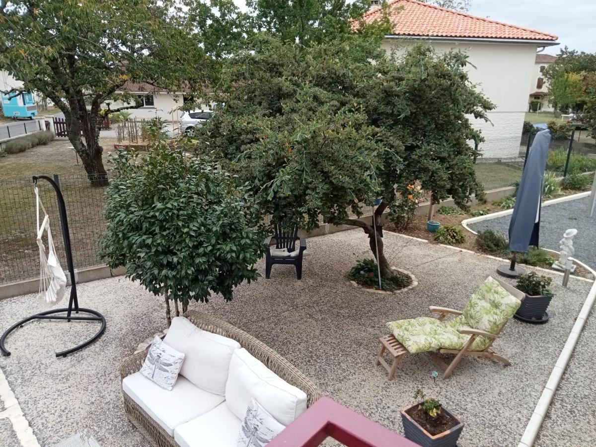 Chambre Privative Avec Salle D'Eau Chasseneuil-sur-Bonnieure Εξωτερικό φωτογραφία
